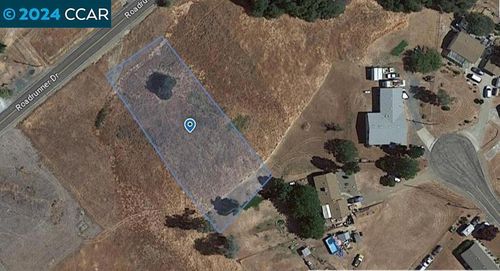 4689 Roadrunner Dr, Ione, CA, 95640-9752 | Card Image