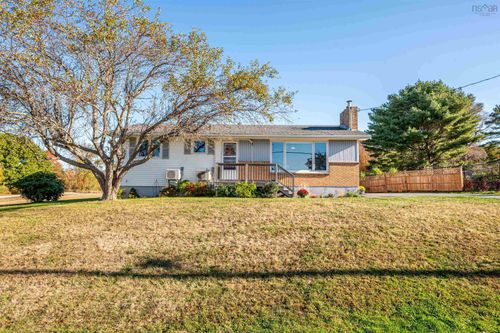 178 Town Rd, Falmouth, NS, B0P1P0 | Card Image