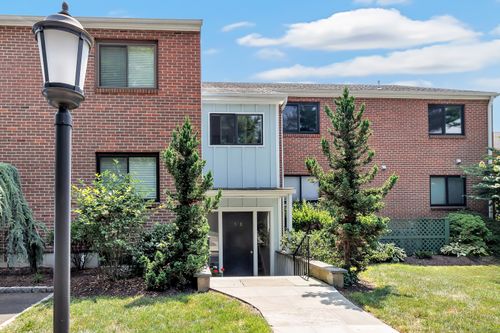 6-6 Hills Ln, Norwalk, CT, 06851 | Card Image