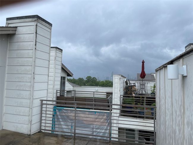 View of gate | Image 26