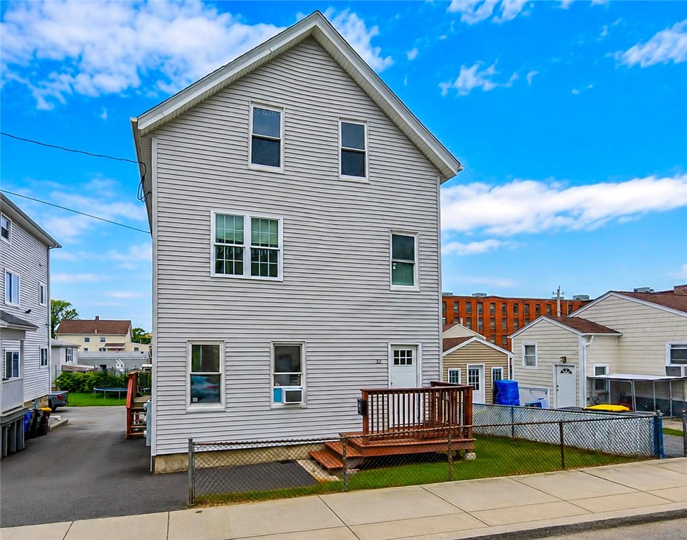 Residential Income in Fall River