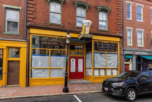 56 Market St, Portsmouth, NH, 03801-3705 | Card Image