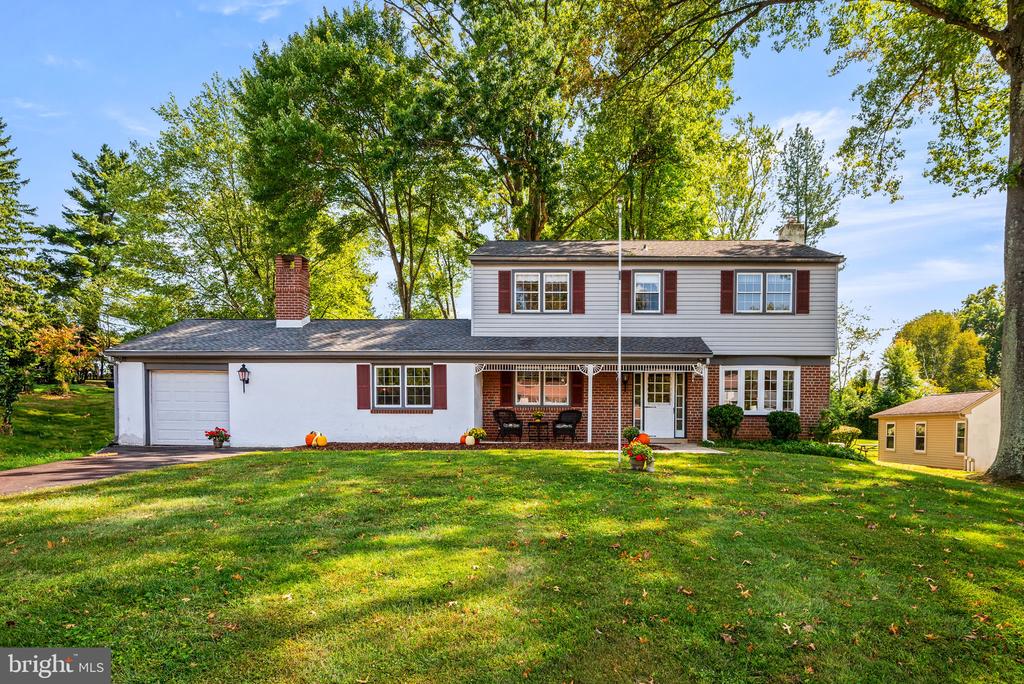 Ravens Ln, West Chester, PA 19382