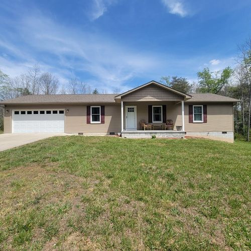 1039 Gray Eagle Dr, Crossville, TN, 38572-6828 | Card Image