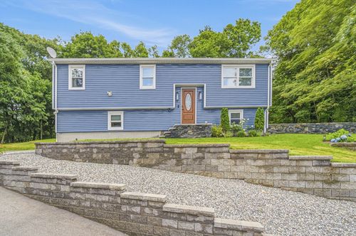 15 Sycamore St, Millbury, MA, 01527-3117 | Card Image
