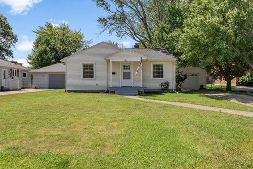 1200 Orchard Ave, Saint Joseph, MI, 49085-2116 | Card Image