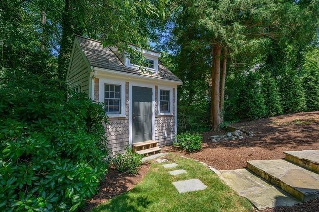 60 Meadowlark Ln, House other with 5 bedrooms, 5 bathrooms and 5 parking in Osterville MA | Image 32