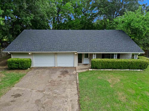 1508 Willow Oak Dr, Longview, TX, 75601-3837 | Card Image
