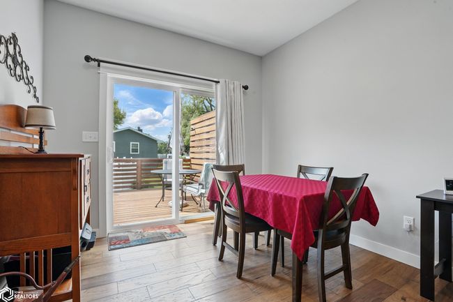 1015 E Adams St, Home with 2 bedrooms, 2 bathrooms and null parking in Washington IA | Image 9