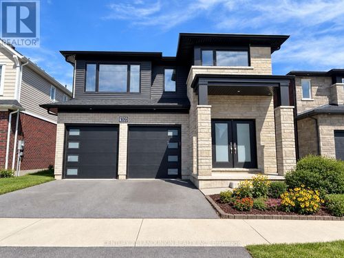 109 Acacia Road, Pelham (Fonthill), ON, L3E0G4 | Card Image