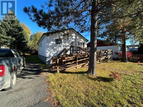 10 Whitmore St, Grand Falls-Windsor, NL, A2B1B8 | Card Image
