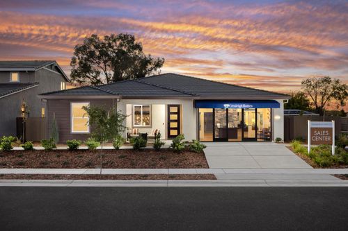 521 Hollywood Way, Lincoln, CA, 95648-8562 | Card Image