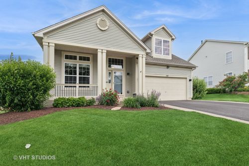 197 S Springside Dr, Round Lake Beach, IL, 60073-8138 | Card Image