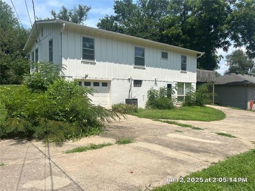 9211 E 50th Ter, Kansas City, MO, 64133-2121 | Card Image