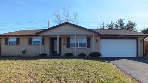 213 Porter Dr, Englewood, OH, 45322-2449 | Card Image