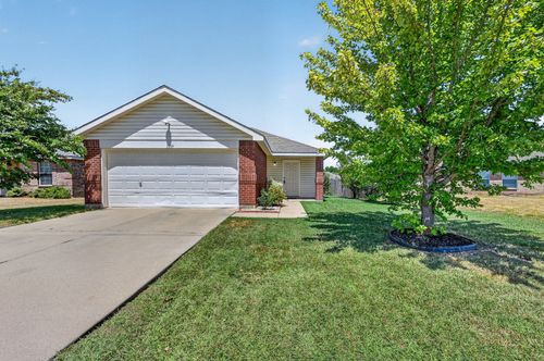 1509 Castle Ridge Rd, Fort Worth, TX, 76140-5744 | Card Image