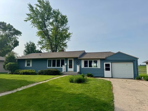 1001 W Birch Ave, Olivia, MN, 56277-1536 | Card Image