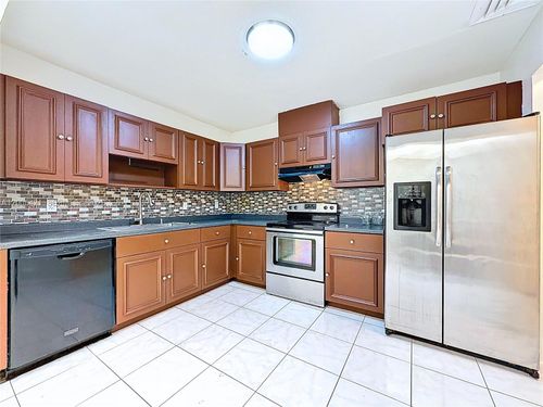 202-8900 W Sample Rd, Coral Springs, FL, 33065-4439 | Card Image