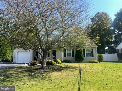 91 Atlantis Avenue, House other with 3 bedrooms, 2 bathrooms and null parking in Manahawkin NJ | Image 1