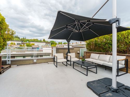223-735 W 15th St, North Vancouver, BC, V7M0B8 | Card Image