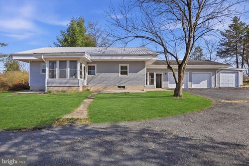 1751 Baltimore Pike, GETTYSBURG, PA, 17325-7956 | Card Image