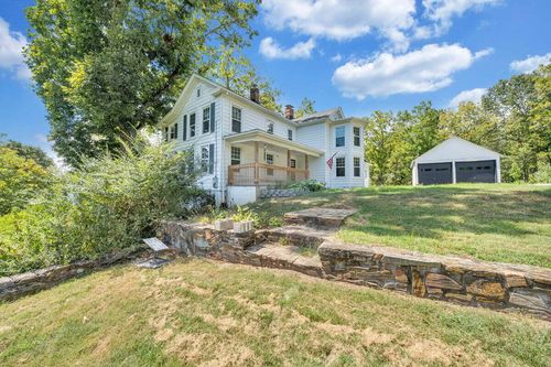 1038 Valencia Dr, Huddleston, VA, 24104-3490 | Card Image