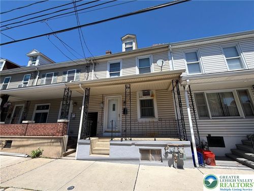213 2nd St, CATASAUQUA, PA, 18032-1931 | Card Image