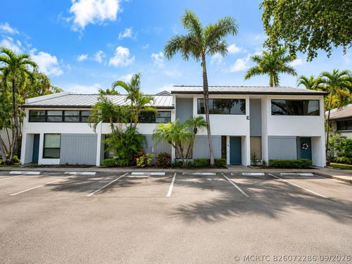21e-3900 Ne 18th Ave, Oakland Park, FL, 33334-5481 | Card Image