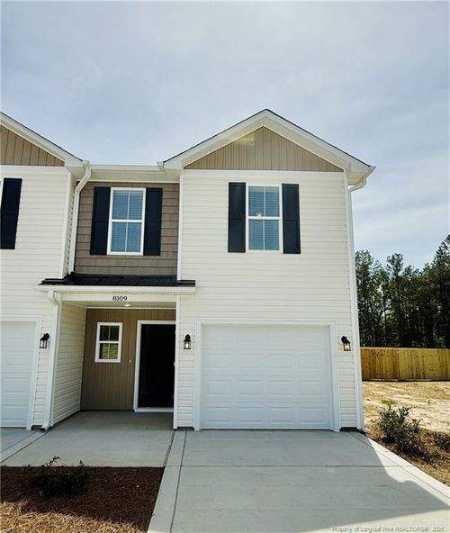 8109 King Rd, Fayetteville, NC, 28306-5668 | Card Image