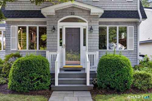 33 Walker St, Milford, CT, 06460-6554 | Card Image