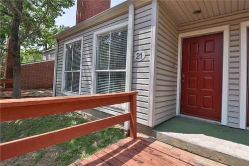 apt-21-1500 Olympia Way, College Station, TX, 77840-3562 | Card Image