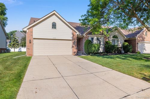 57349 Megan Dr, Washington Township, MI, 48094 | Card Image