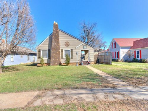 517 S 8th St, Kingfisher, OK, 73750-3509 | Card Image