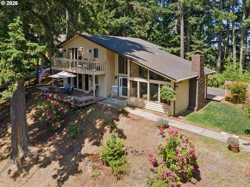 1853 Ridge Water Dr, Sutherlin, OR, 97479-9902 | Card Image