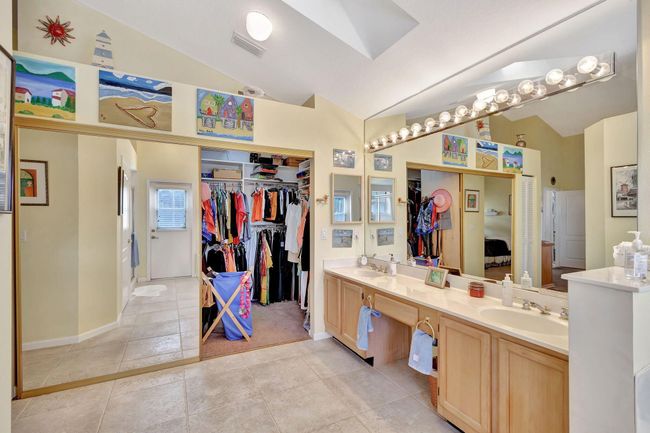 9158 Heathridge Dr, House other with 3 bedrooms, 3 bathrooms and null parking in West Palm Beach FL | Image 25