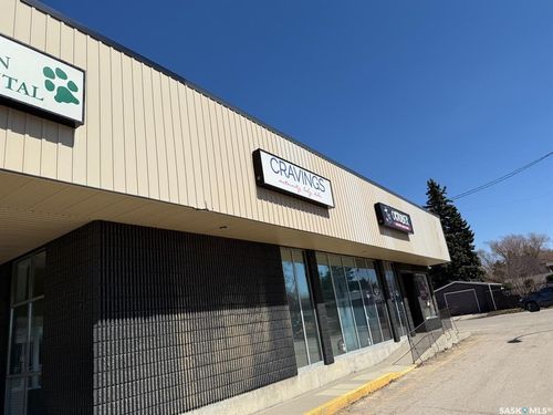 c-3010 Arlington Ave, Saskatoon, SK, S7J2J9 | Card Image