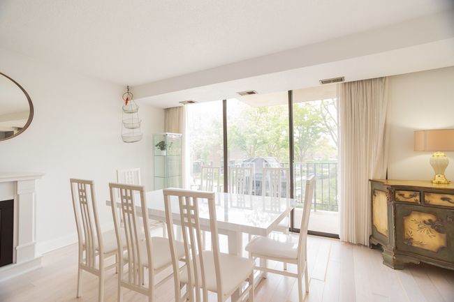 APT-208 - 2 S Atrium Way, Condo with 1 bedrooms, 2 bathrooms and 2 parking in Elmhurst IL | Image 7