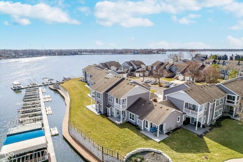 20834 Waterscape Way, Noblesville, IN, 46062-8368 | Card Image