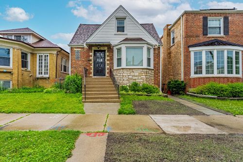 5621 N Drake Avenue, Chicago, IL, 60659 | Card Image