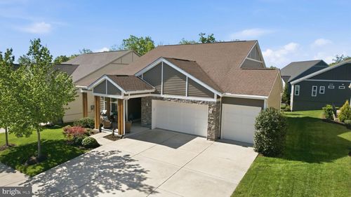 102 Peregrine Ct, LAKE FREDERICK, VA, 22630-2263 | Card Image