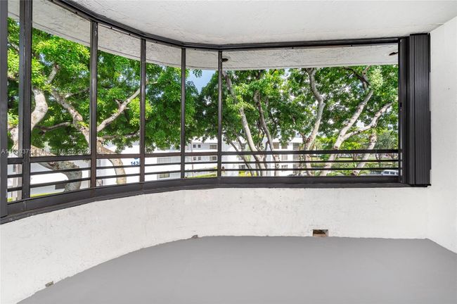 27I - 1410 Sheridan St, Condo with 2 bedrooms, 2 bathrooms and null parking in Hollywood FL | Image 26