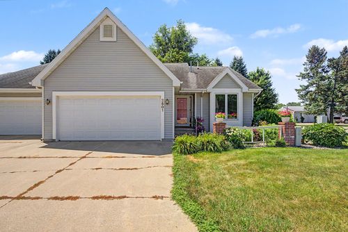 2501 Parkview Place, Perry, IA, 50220 | Card Image