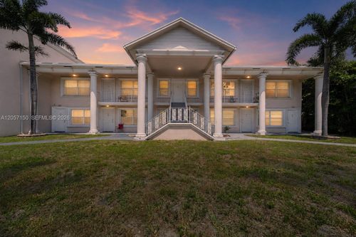 1-4521 Ne 21st Ave, Fort Lauderdale, FL, 33308-4781 | Card Image