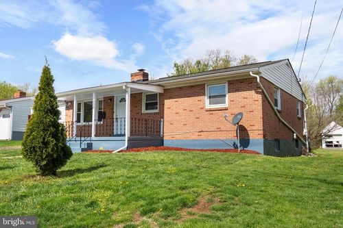 1005 Pennsylvania Ave, WINCHESTER, VA, 22601-4961 | Card Image