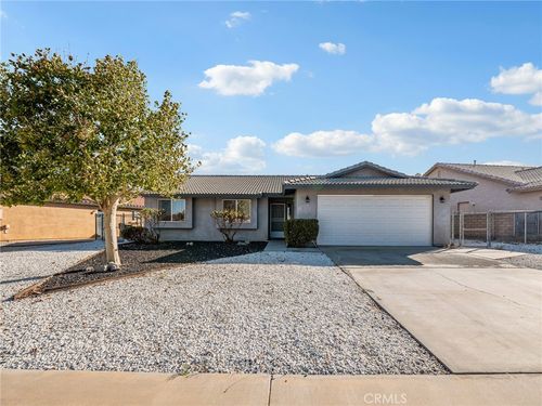 14307 Schooner Dr, Helendale, CA, 92342-9695 | Card Image