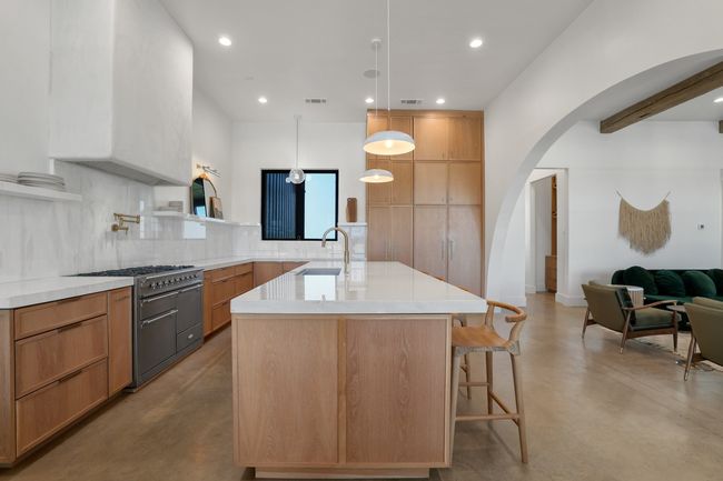 Formal Dining Area | Image 17