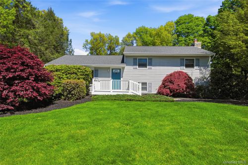 32 Meadow Ridge Rd, Brewster, NY, 10509-5941 | Card Image