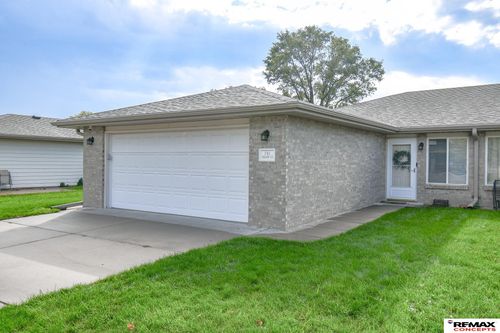 741 Folsom Ln, Lincoln, NE, 68522-1678 | Card Image