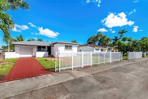 5271 Nw 1st St, Miami, FL, 33126-5023 | Card Image