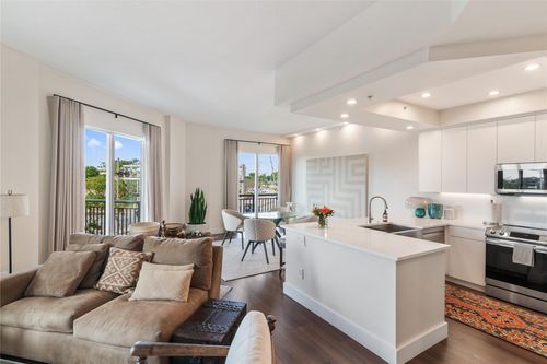 apt-209-2631 Ne 14th Ave, Wilton Manors, FL, 33334-4399 | Card Image